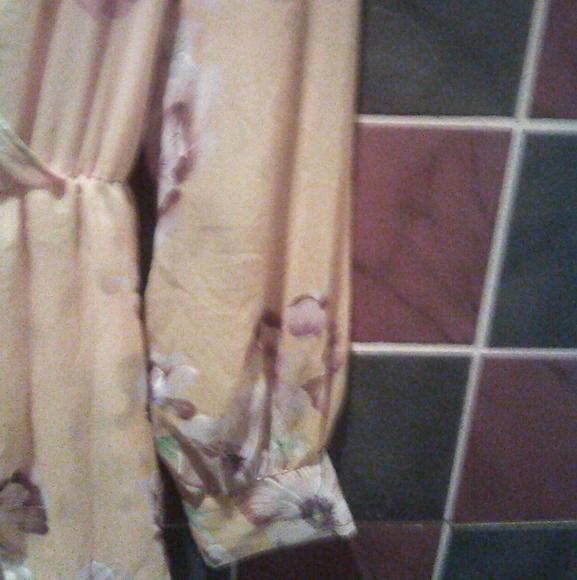 Bohemian Bishop's sleeve v-neck ruffle floral maxi - Picture 4 of 15